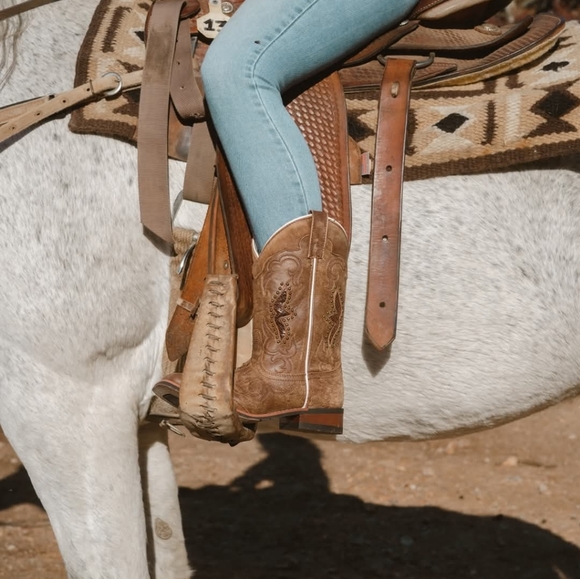 Laredo Spellbound Western Square Toe Boots - Picture 4 of 14